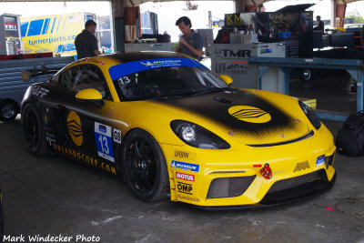 AWA Porsche 718 Cayman GT4