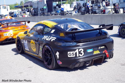 Porsche 718 Cayman GT4 Clubsport--AWA