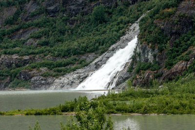Juneau. We took the cable car to the top to view the area, then rented a Jeep to go to the Mendenhall Glacier