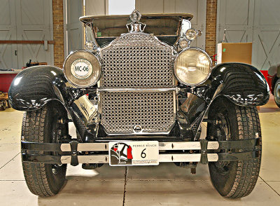 1928 Packard 4-43 at Jeff's Resurrections, Taylor,TX