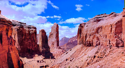 **TEST**Monument Valley.  Photo of TV screen made with iPhone 11 pro max 