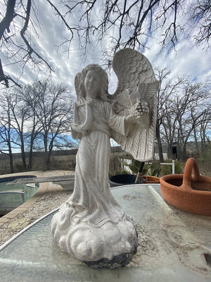 Angel on patio with no adjustments