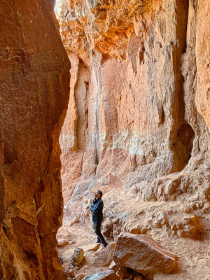 Ian Reddy looking up in canyon