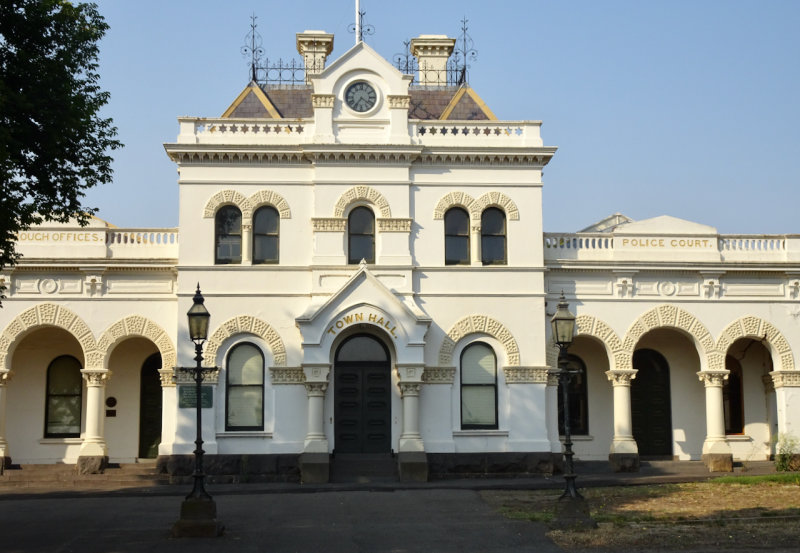 Clunes, Victoria