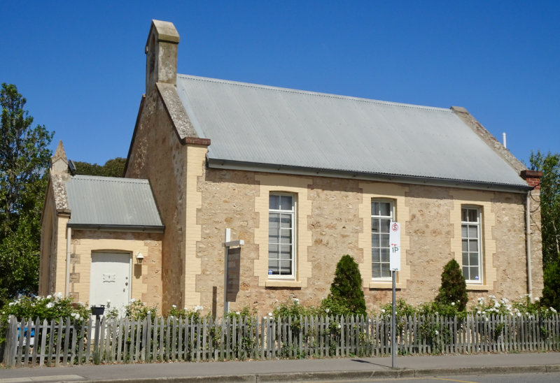 Goolwa, old sandstone church