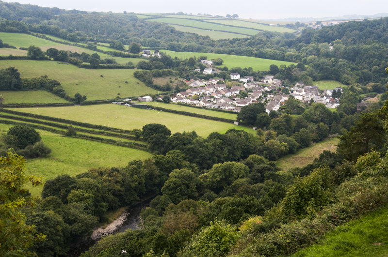 View of Taddiport village from Great Torrington {PG}