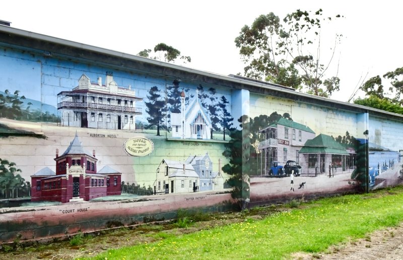 Yarram, town murals