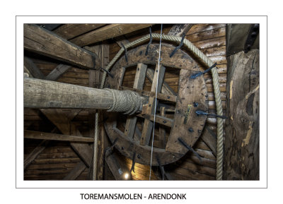 Y-wheel with endless rope for the sack hoist system