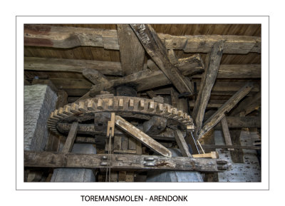 The drive gear for the pan-mill