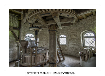 Large spurwheel on the vertical windshaft