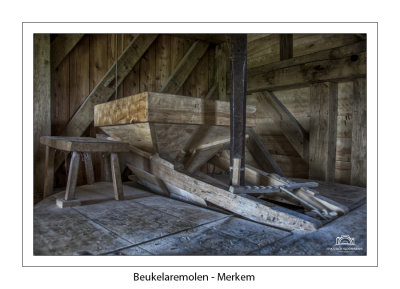 033 Staakijzer en kaar 