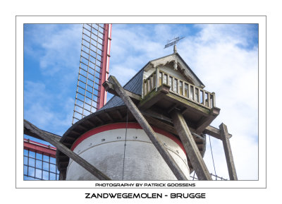 014 Kap met balkon