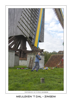 018 Met de pierhaak de wiek bijtrekken