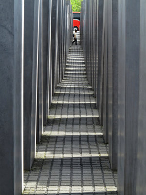 Holocaust Memorial-IMG_1502.jpg
