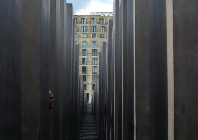 Holocaust Memorial-IMG_1513.jpg