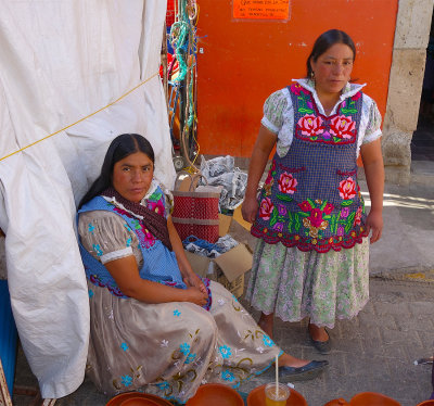 Zapotec women.jpg