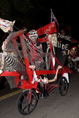 ZombieMarch341k.jpg