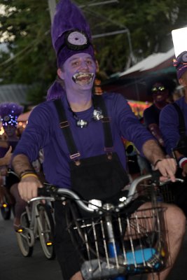 ZombieMarch147k.jpg