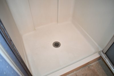 Circle 4 Bathrooms