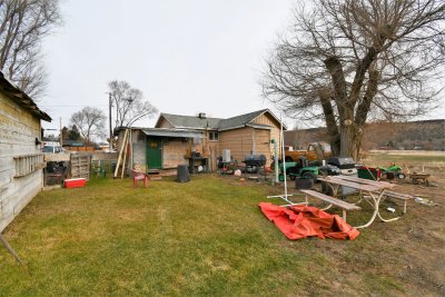 Unit 5 Ray back yard