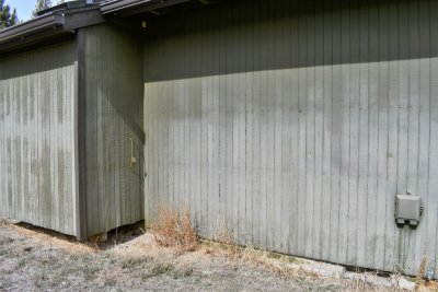 needs paint 2.JPG