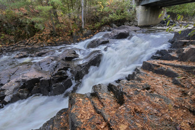 Chutes d'eau et cascades / Waterfalls and cascades P.Brunet