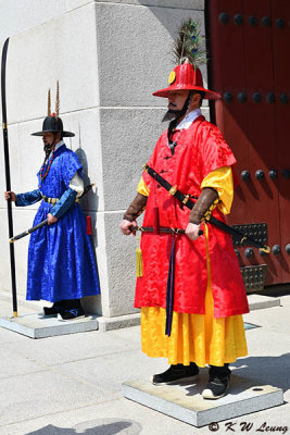 Palace Guards DSC_2782