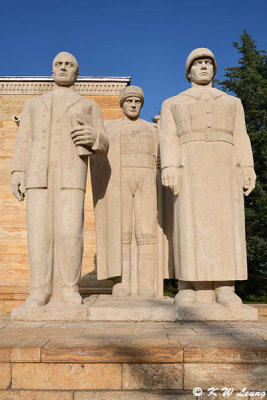 Turkish Men sculpture DSC_1127