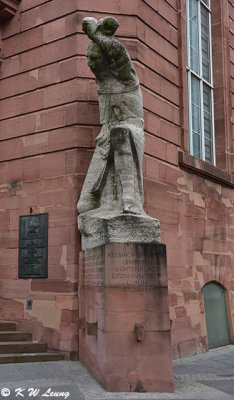 Memorial to Frankfurt's victims of Nazism DSC_1367