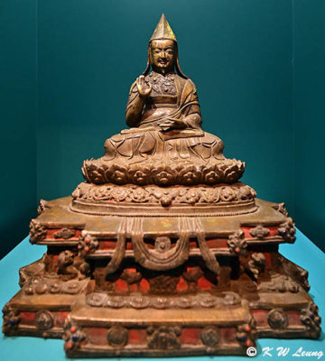 Bronze statue of Tsongkhapa