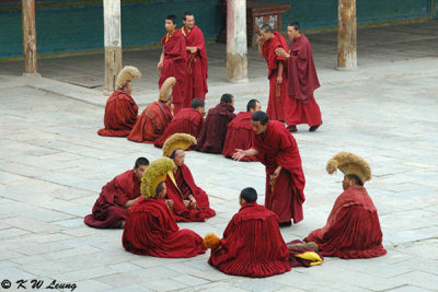 Debate among monks in Ta'er Monastery 01