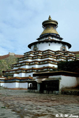 Kumbum Stupa of Pelkhor Chode Monastery 01