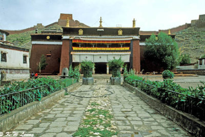 Pelkhor Chode Monastery 01