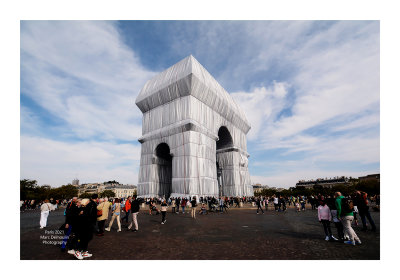 Arc de Triomphe wrapped by Christo 8