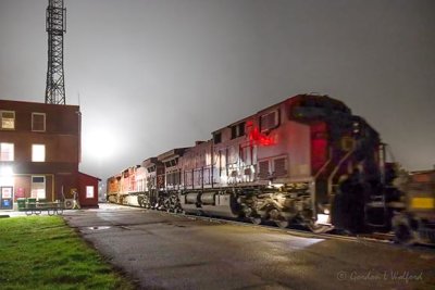 Westbound Train With 3 Locomotives 90D08522