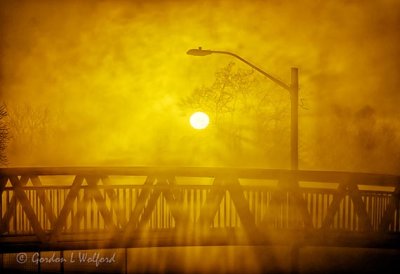 Sun Rising Beyond Light Standard In Mist 90D13904-7