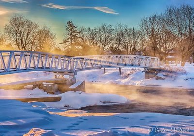 Misty Footbridge On A Cold Morning 90D14114-8