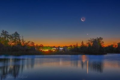 Crescent Moon Beyond Rideau Canal 90D30083-7