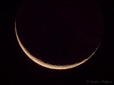 Hunter's Waning Crescent Moon DSCN113965