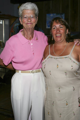 2005 Aunt Kate & Patty.jpg