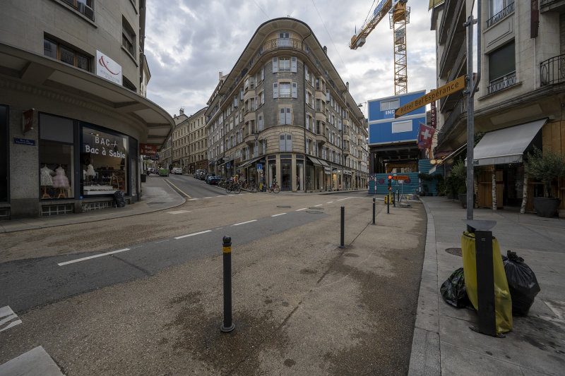  Old town Geneva