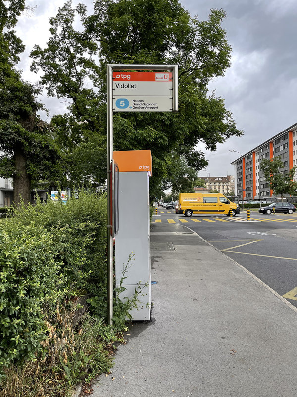 Day 2 - Bus Stop to the airport