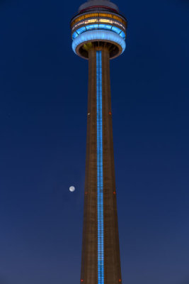 The setting Beaver Moon by the CN Tower