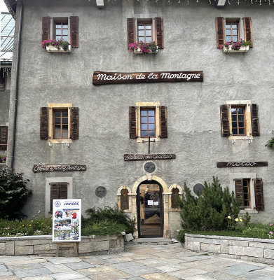 Chamonix Bureau des Guides building