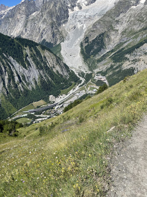 Geie Tunnel Del Monte Bianco