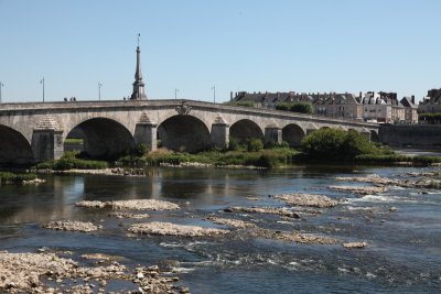 La Loire, le pont Jacques Gabriel