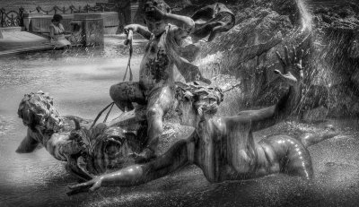 bordeauxFontaine3.jpg
