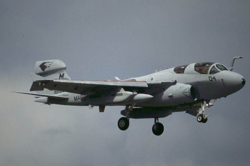 USMC EA-6B 161882 MD-04 VMAQ-3 E.jpg