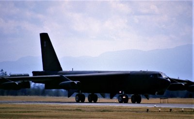 4 B-52G 93 BW.jpg
