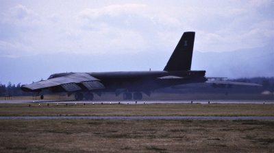 36 B-52G 93 BW.jpg